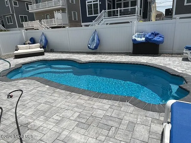 4 bed, 3300 sqft, $13,000 — Photo 2