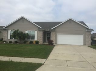 1134 Homestead Dr, Findlay, OH 45840