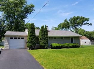 17 Berwick Way, Piscataway, NJ 08854