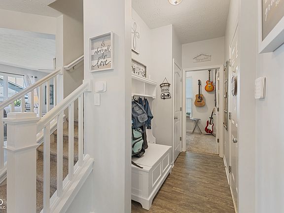 5th image of 632 Albermarle Dr
