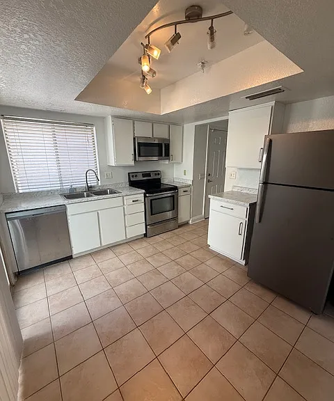 15201 N 25th Dr #3 — Photo 4