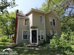 501 Moro St #A, Manhattan, KS 66502