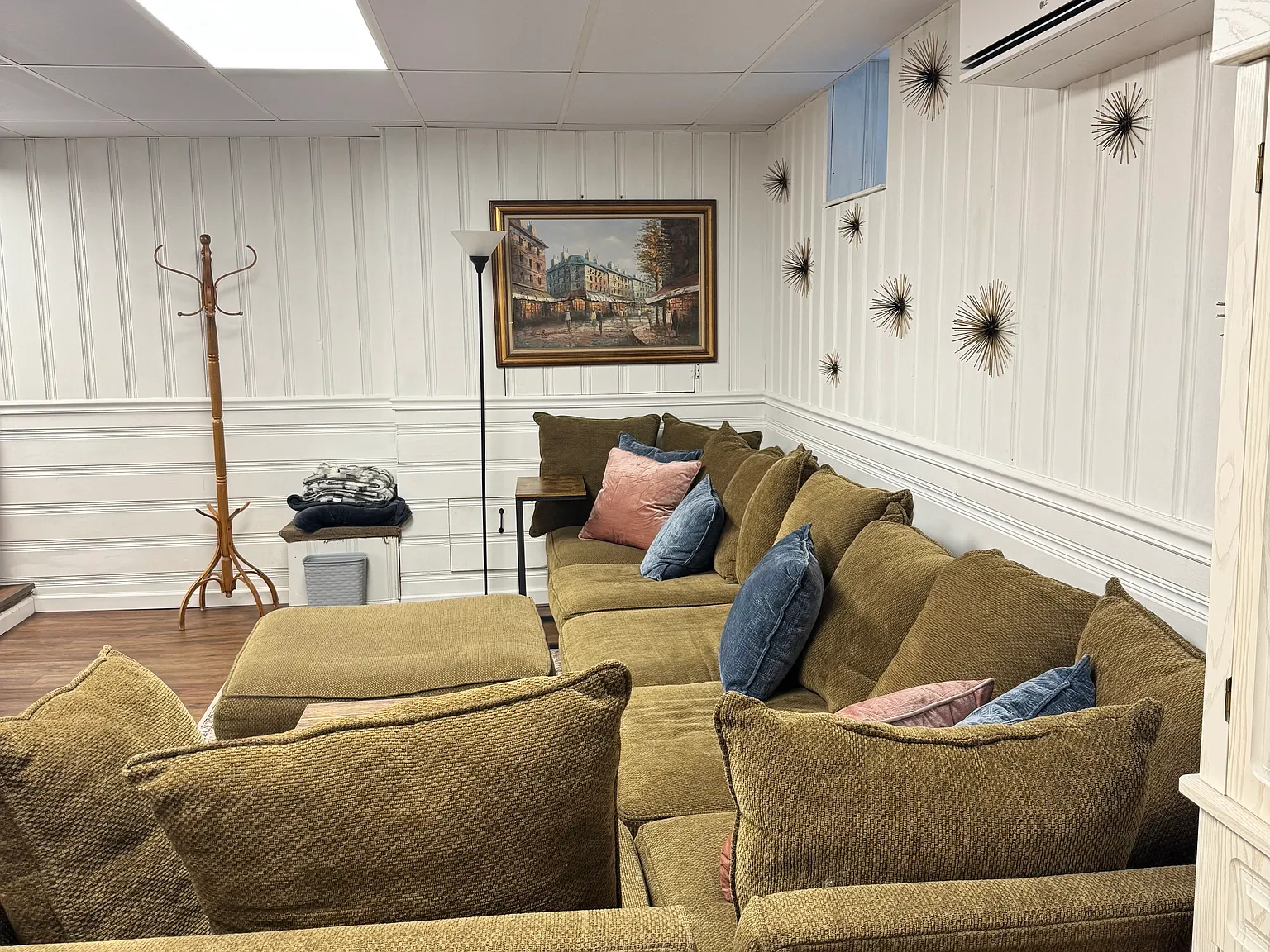 1 bed, 700 sqft, $1,200 — Photo 3