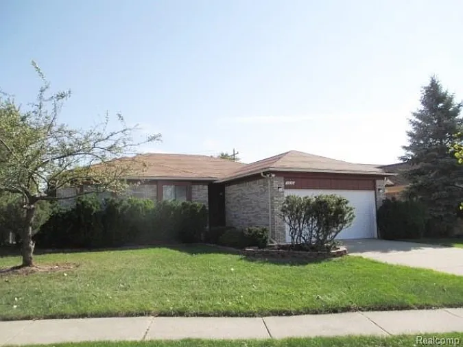 1820 Langford Dr photo 1