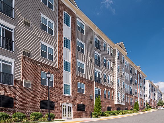 2nd image of 4640 Daisy Reid Ave #4640-306