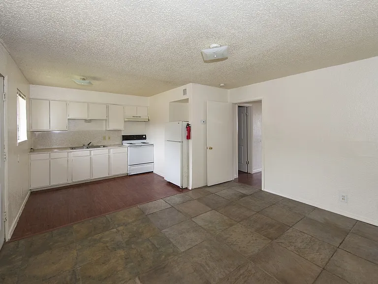 Bella Vista — Photo 3