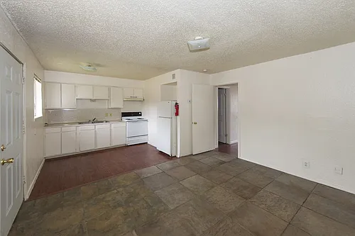 Floor plan 1 bd 1 br