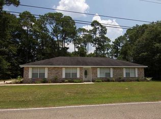 1906 Dolphin Dr, Gautier, MS 39553