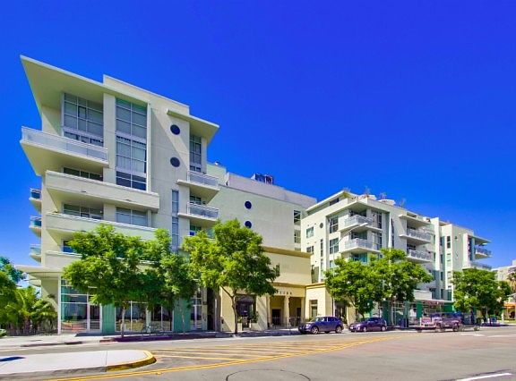 5th image of 3812 Park Blvd Unit 215