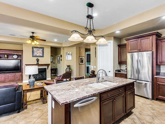 4th image of 5323 E Baker Dr