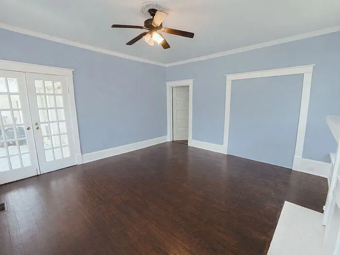 1025 Hillyer Ave — Photo 8