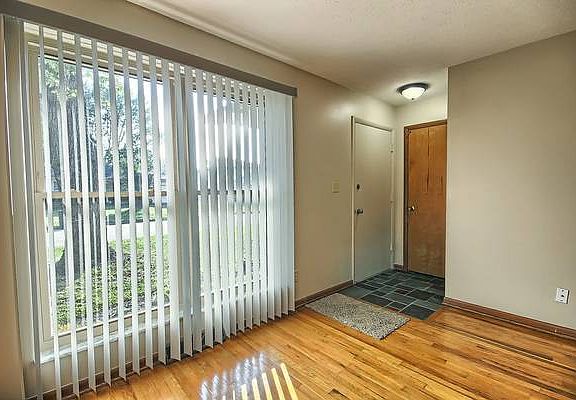 2nd image of 1517 Walkath Dr