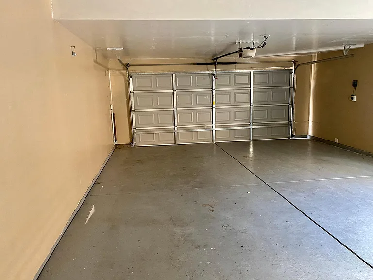 9846 N Ann Ave — Photo 13