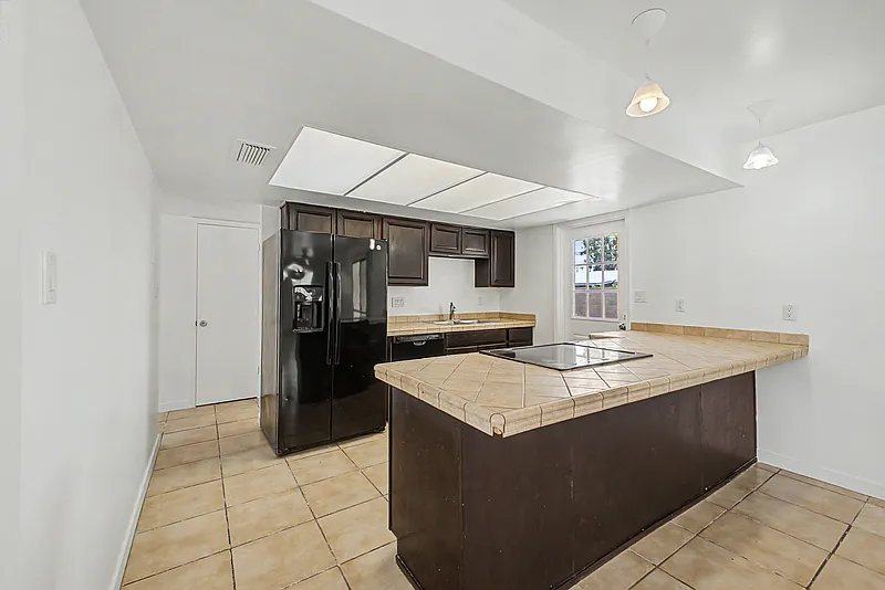 4 bed, 2.0 bath, 1536 sqft, $2,800 — Photo 4
