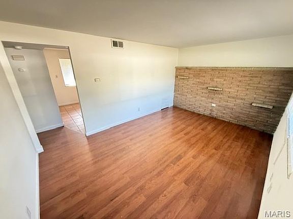 2nd image of 11216 Liana Ln