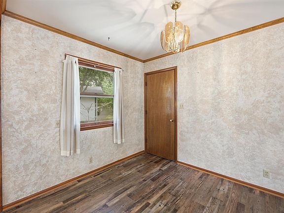 4th image of 3330 SW 30th Ter