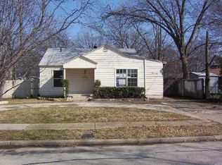 202 Parkway Dr, Irving, TX 75061