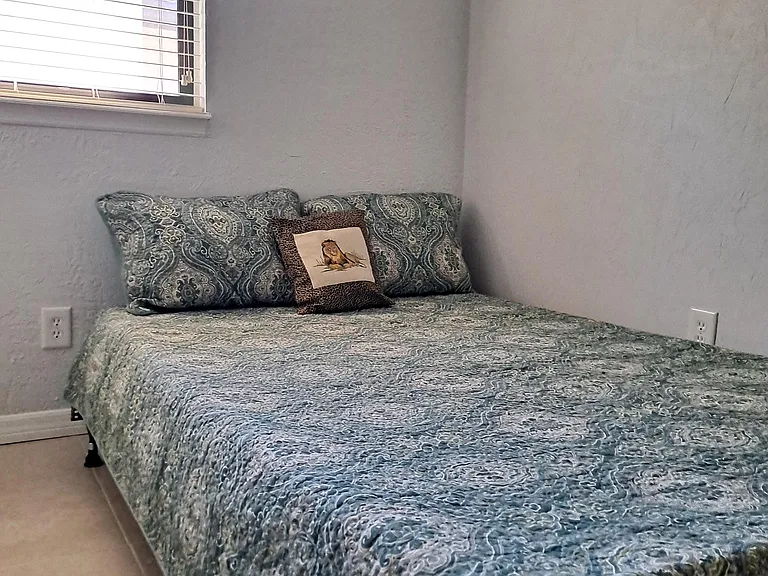 Full Sized Bed