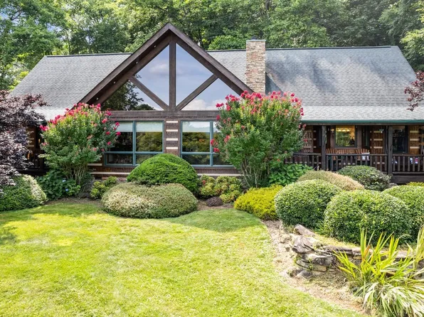 157 Turn A Bout Ct, Waynesville, NC 28785