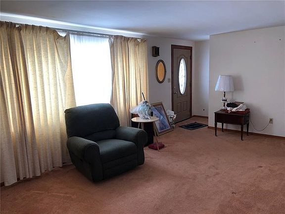 5th image of 103 Fairlawn Dr