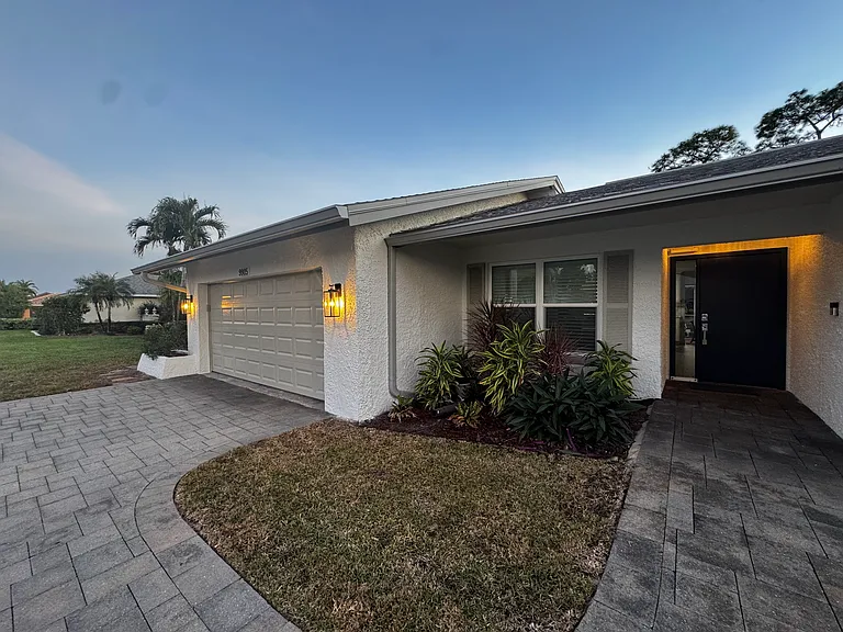 9905 Treasure Cay Ln — Photo 34