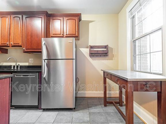 4th image of 3010 Wisconsin Ave NW APT 105