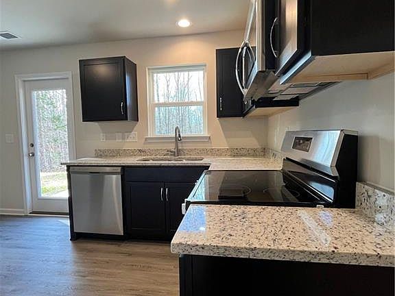 4th image of 3550 Old Linwood Rd