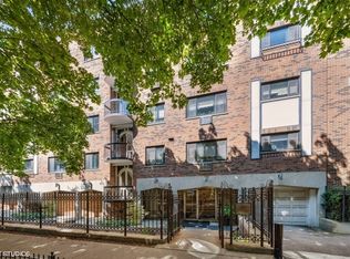 2336 N Commonwealth Ave APT 103, Chicago, IL 60614