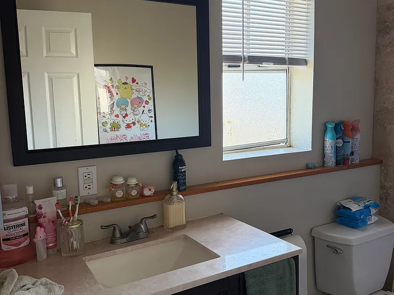 Another view of studio bathroom