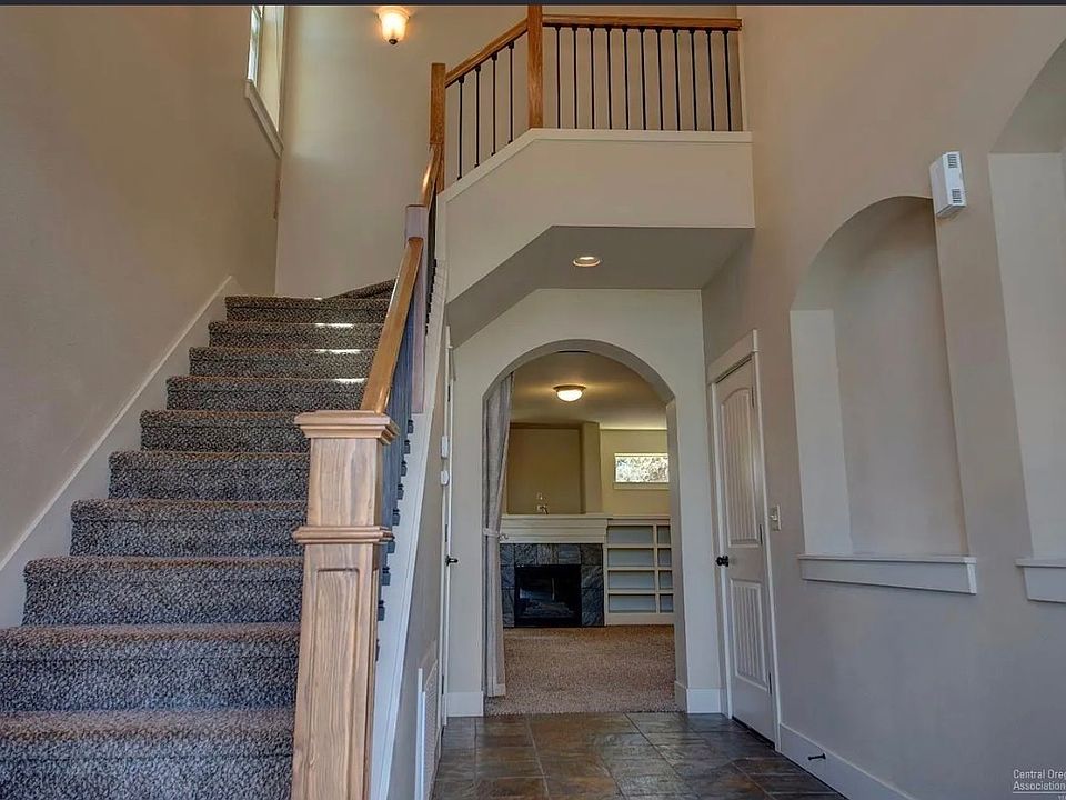 1st image of 62995 Fresca St