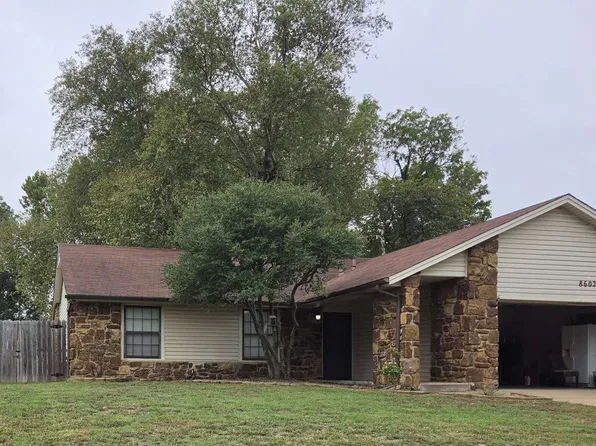 8602 E 135th St, Bixby, OK 74008