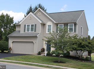 702 Farnum Rd, Lititz, PA 17543