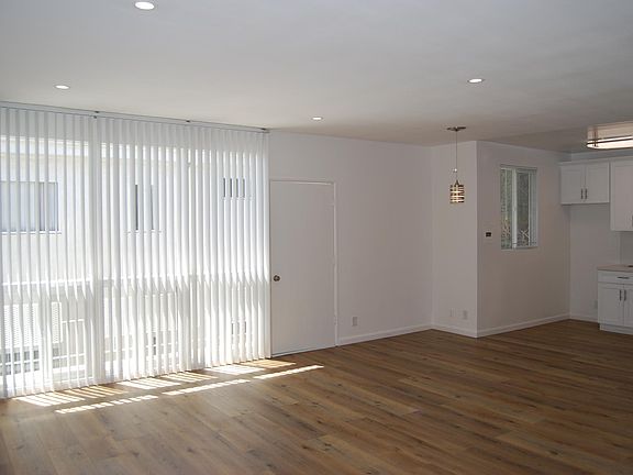 2nd image of 11836 Gorham Ave