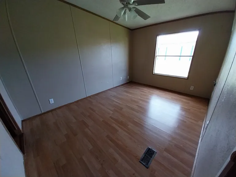 Sunset Ridge MHC — Photo 105