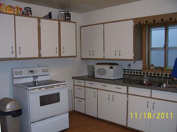 3rd image of 119 N Walnut St