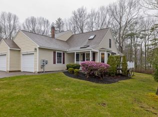 26 Winchester Ct #32, Kennebunk, ME 04043