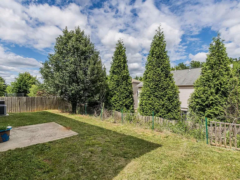 213 Bikram Dr — Photo 45