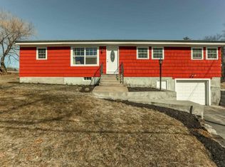 15 Goodhue Rd, Boscawen, NH 03303