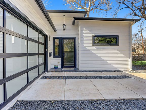 3rd image of 1521 Piedmont Ave