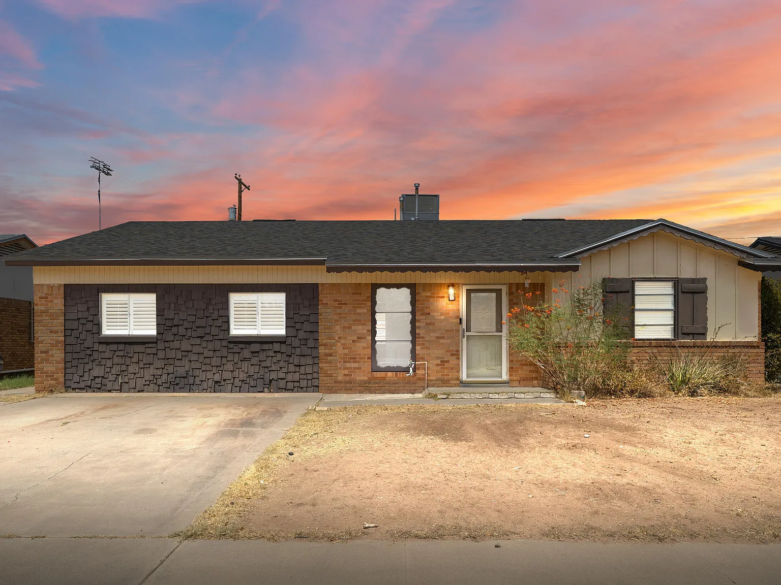 3 bed, 2.0 bath, 1708 sqft, $1,700 — Photo 2