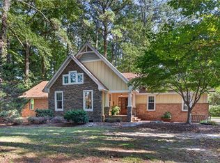 241 Sign Pine Rd, Chesapeake, VA 23322