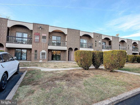 2727 Rhawn St APT 17A