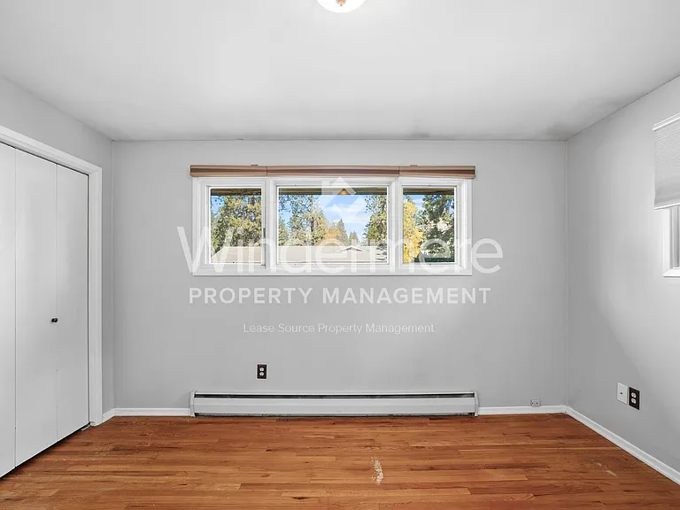 1706 E 38th Ave — Photo 13