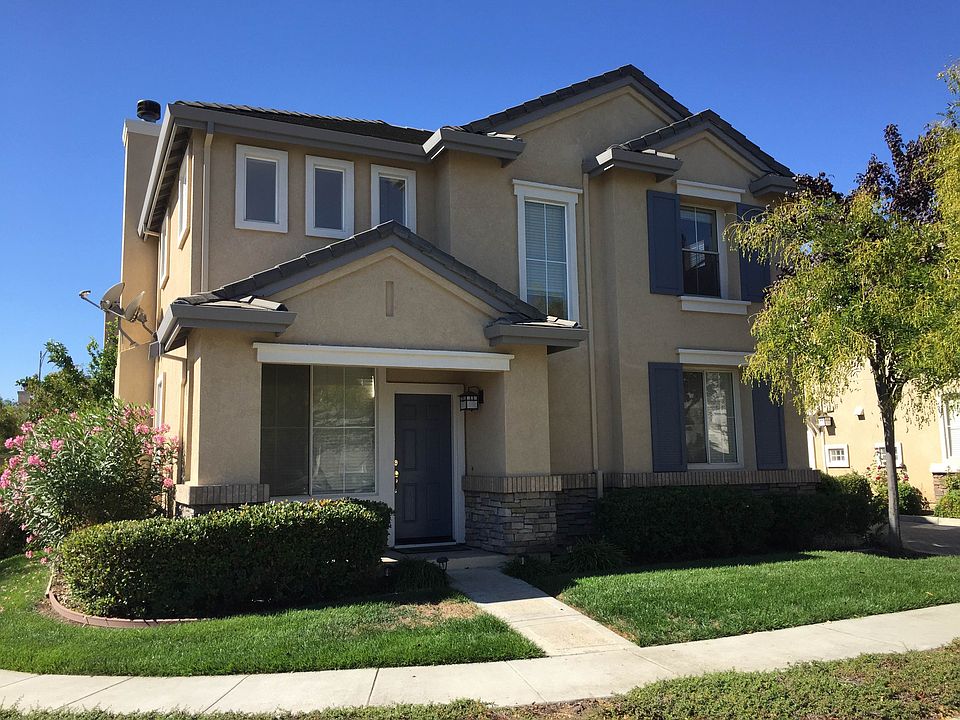 1st image of 1931 Wayne Cir