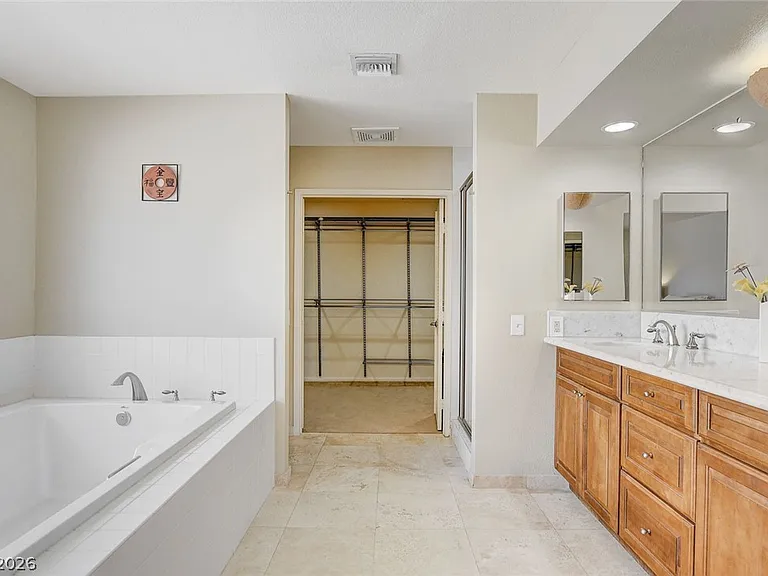 408 Lacy Ln — Photo 14