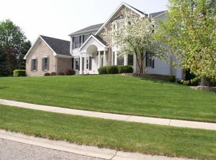 126 Rivergate Ln, Dewitt, MI 48820