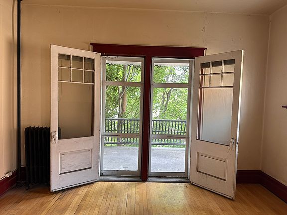 4th image of 569 E 300 S APT 5