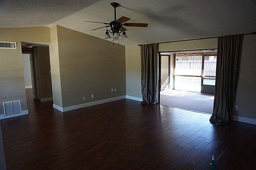 3rd image of 1106 Autumn Brook Cir