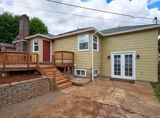 122 NW 4th St, Willamina, OR 97396