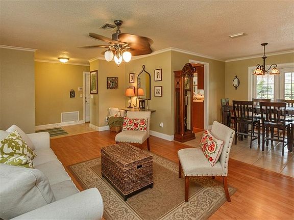 5th image of 3302 Ferndell Dr